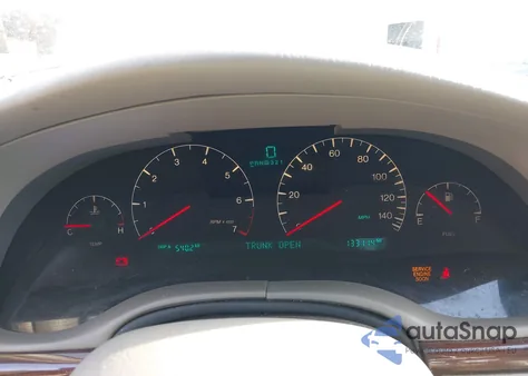 2001 Cadillac Seville Sls W/Tx7 z USA, uszkodzony, nr VIN 1G6KS54Y71U249585